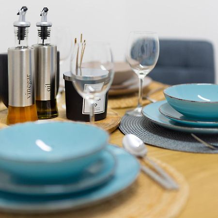 Ruhrapartments #Naehe A40 #Zentral #Fastwifi #Perfekt Fuer Familien Und Geschaeftsreisen Bochum Buitenkant foto