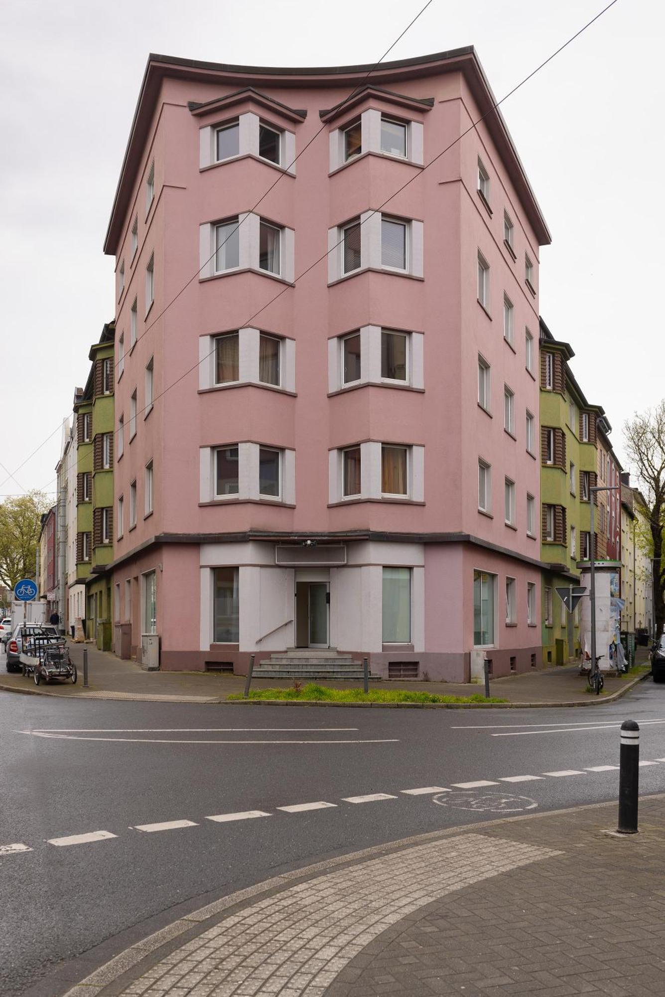 Ruhrapartments #Naehe A40 #Zentral #Fastwifi #Perfekt Fuer Familien Und Geschaeftsreisen Bochum Buitenkant foto